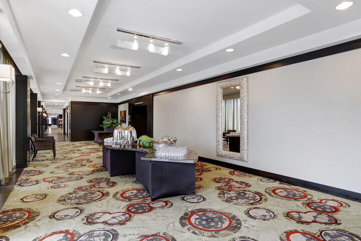 Hotel Interior 15 of 115