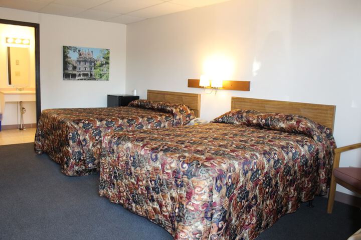Room 26 of 38