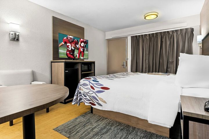 Room 14 of 27
