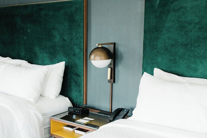 Threefoot Hotel Meridian, a Tribute Portfolio Hotel