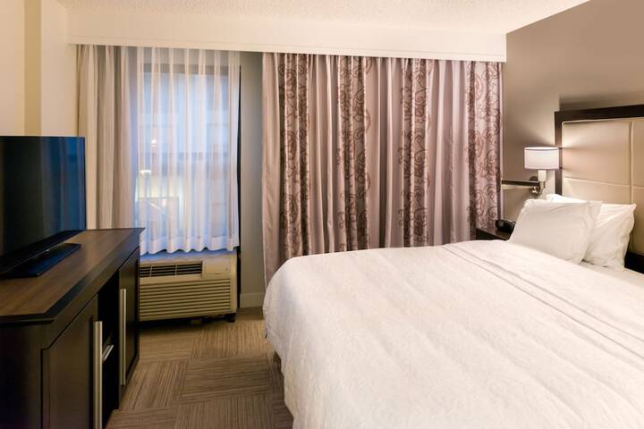 Room 27 of 57