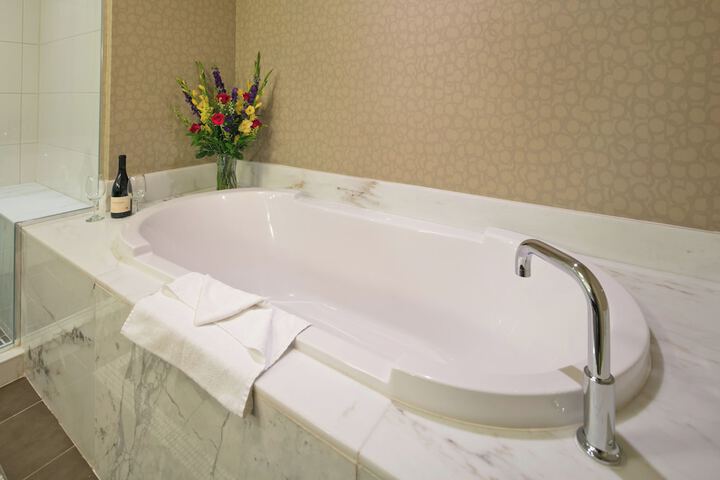 Isle Casino Hotel Bettendorf - a Caesars Rewards Destination