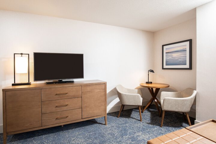Room 12 of 33