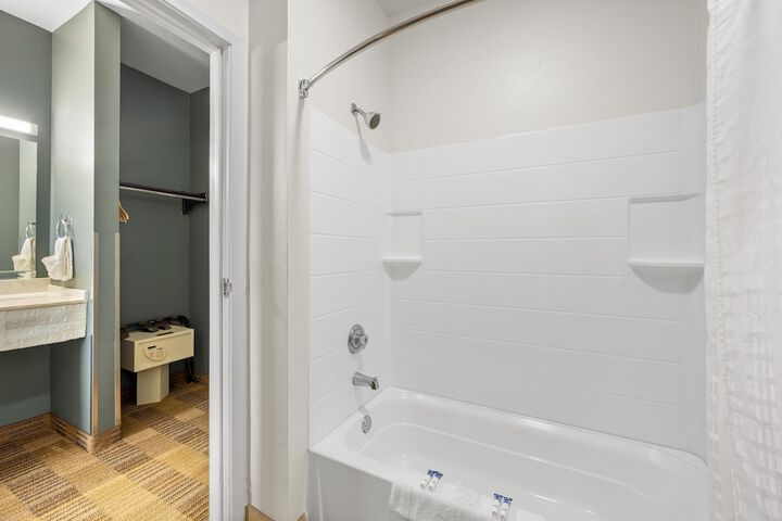 Americas Best Value Inn Somerville