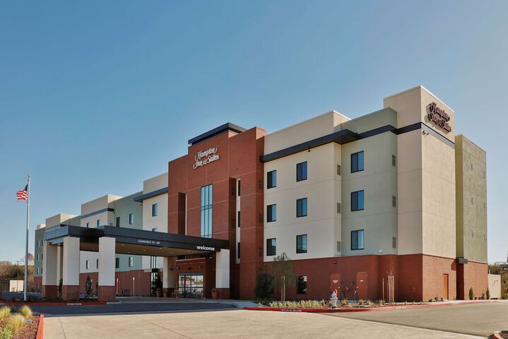 Hotel 4 of 63