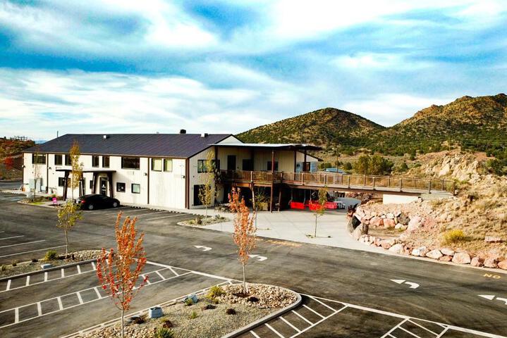 Iron Springs Luxury Lodge & Spa