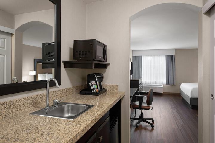 La Quinta Inn & Suites by Wyndham Paso Robles
