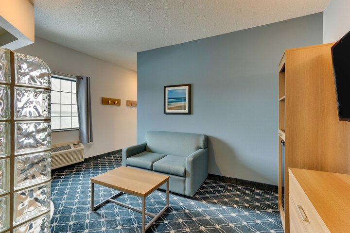 Room 32 of 53