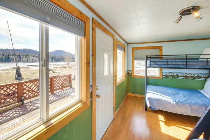 Hike Bike & Boat: Cabin w / Dock on Seeley Lake!