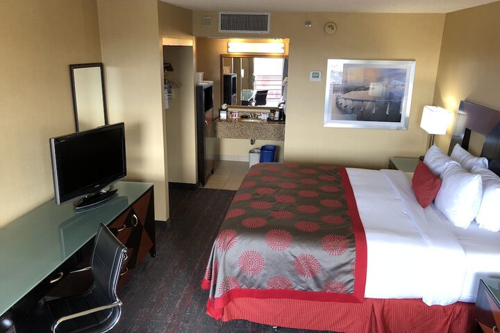Room 47 of 74