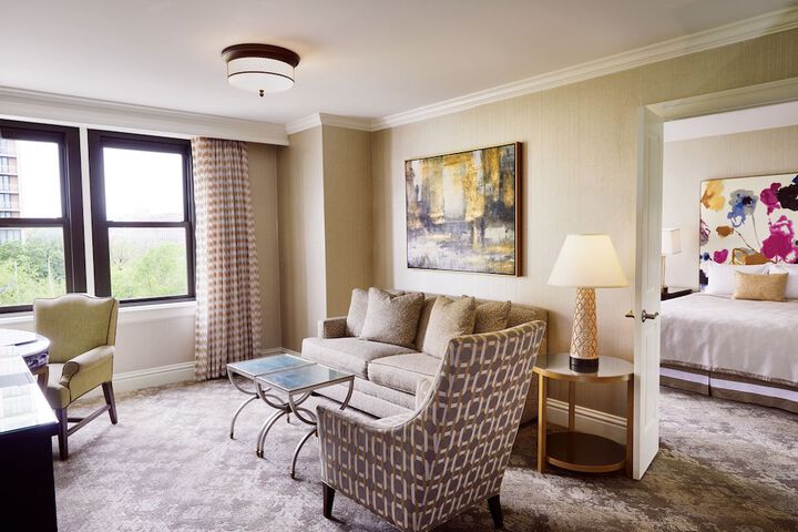 Room 33 of 123