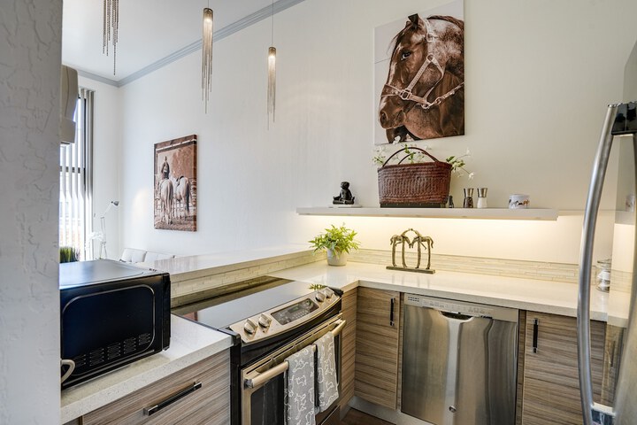 Tranquil Walnut Creek Condo w / Community Amenities
