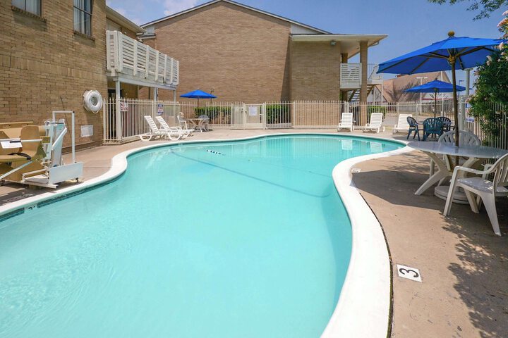 Pool 6 of 50