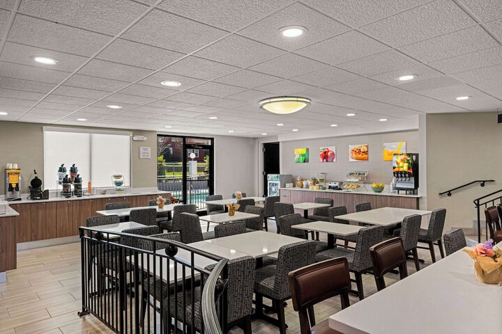 Quality Inn & Suites Matthews - Charlotte