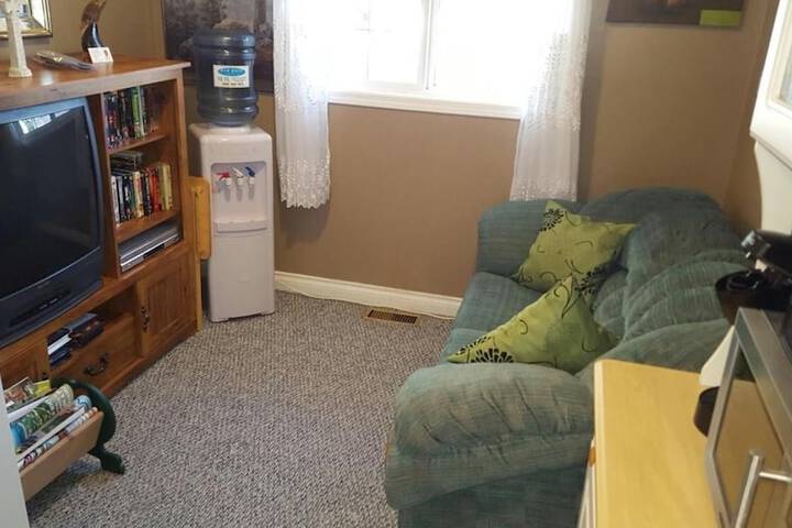 Room 8 of 25