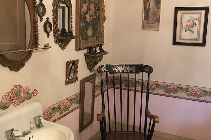 Room 18 of 41