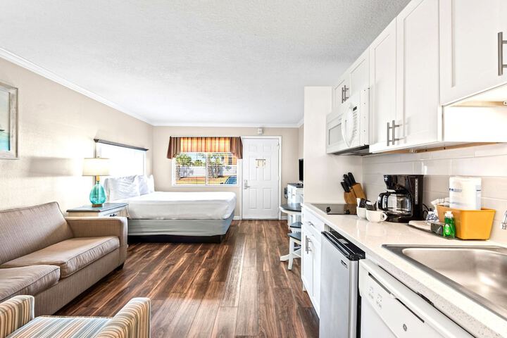 Club Destin Condos