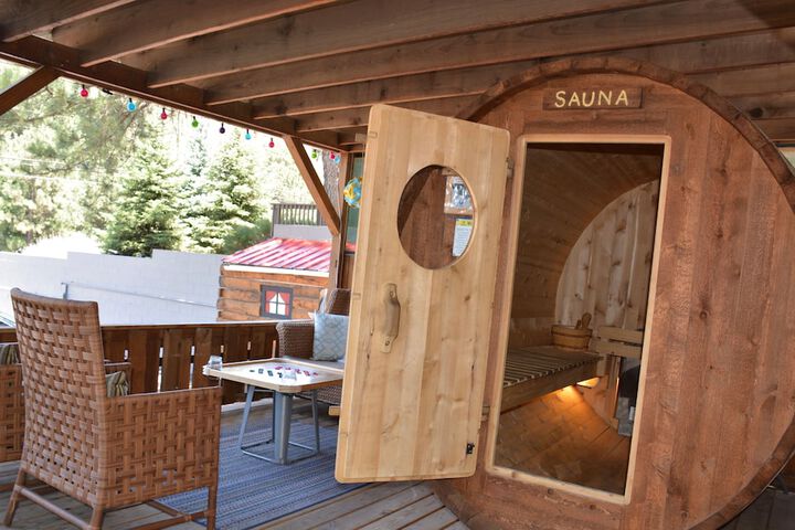 Sitzmark Chalet Inn