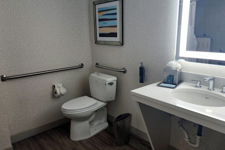 Room 22 of 49