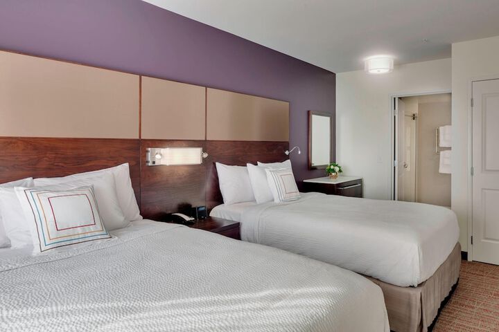 Room 21 of 36