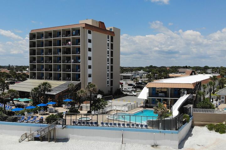 Hotel 2 of 78