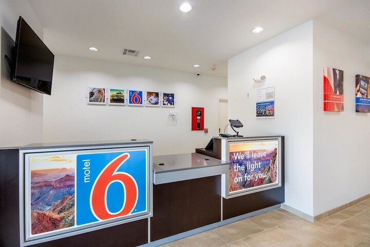 Motel 6 Channelview TX