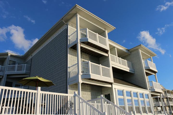 Comfort Suites Chincoteague Island Bayfront Resort