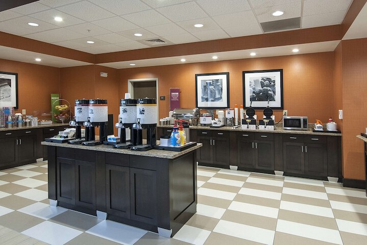 Hampton Inn & Suites Seneca-Clemson Area