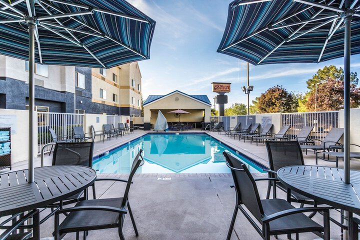 Pool 4 of 48