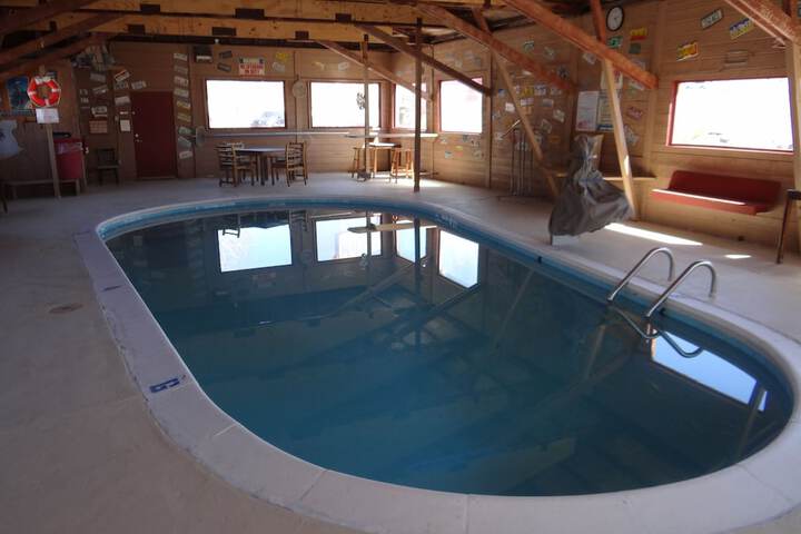 Pool 7 of 61