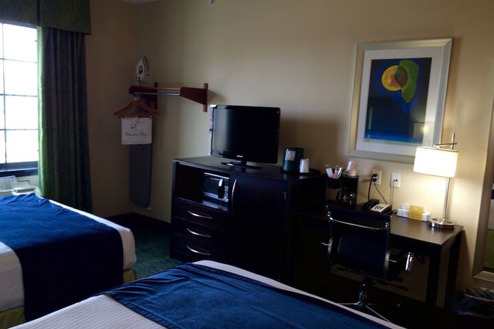 Room 11 of 21