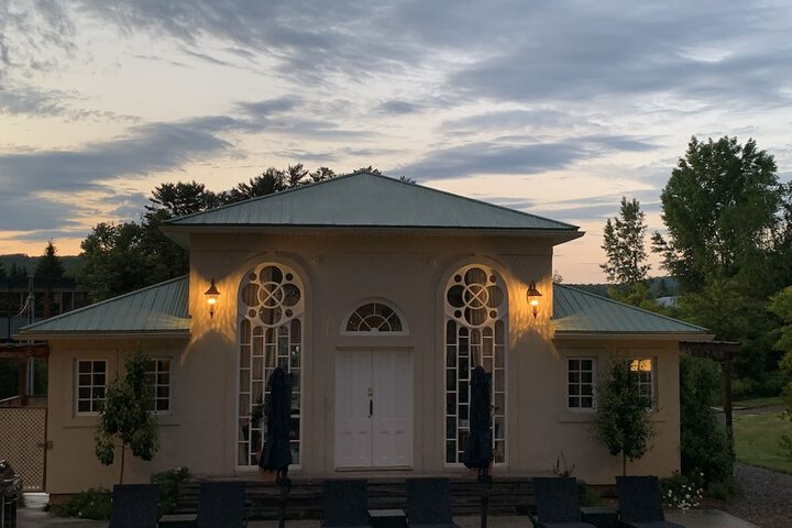 Manoir Chamberland (Adults Only No Pets)