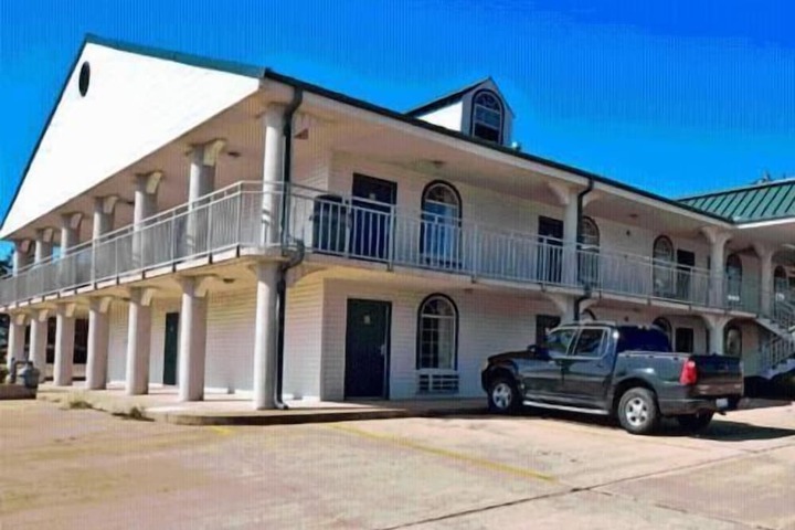 Hotel 5 of 25