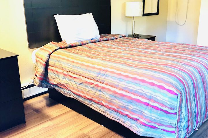 Room 7 of 60