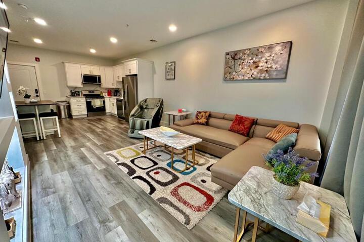 The Stylish Suite - 1BR with Free Parking