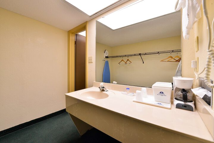 Room 7 of 21