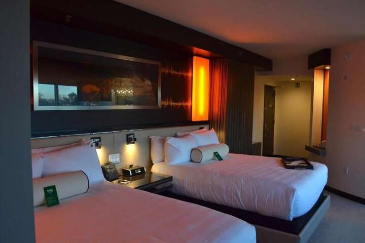 Room 13 of 29