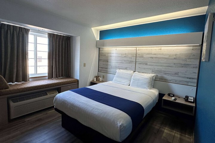 Microtel Inn & Suites by Wyndham Tomah