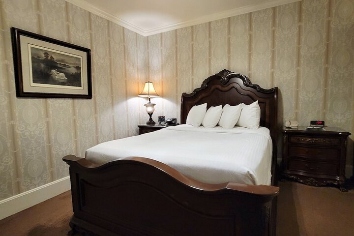 Room 57 of 104