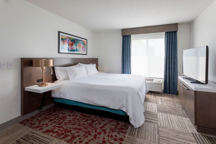 Room 21 of 42