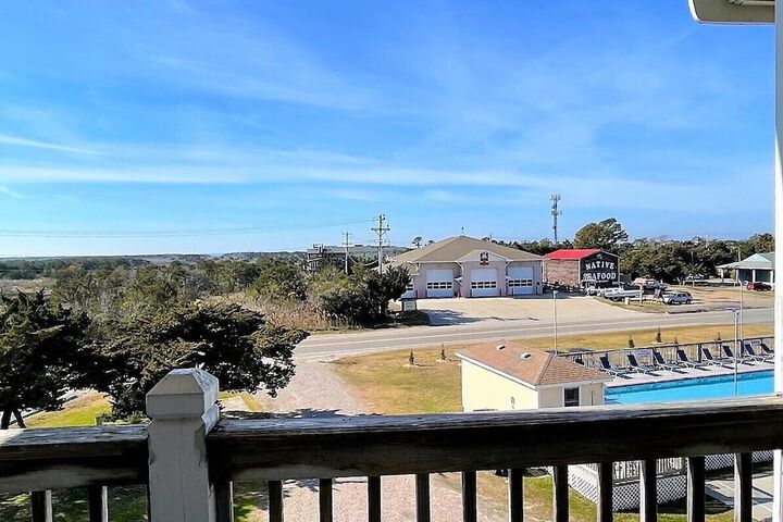 Pony Island Inn