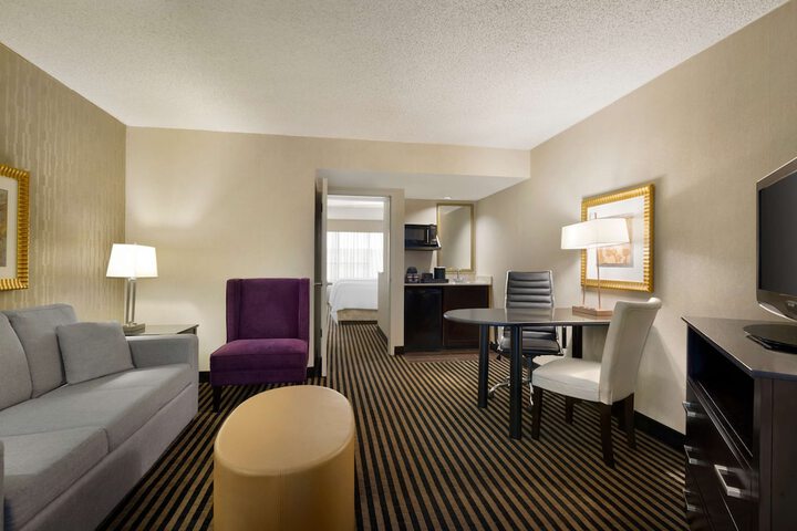 Embassy Suites by Hilton Piscataway Somerset