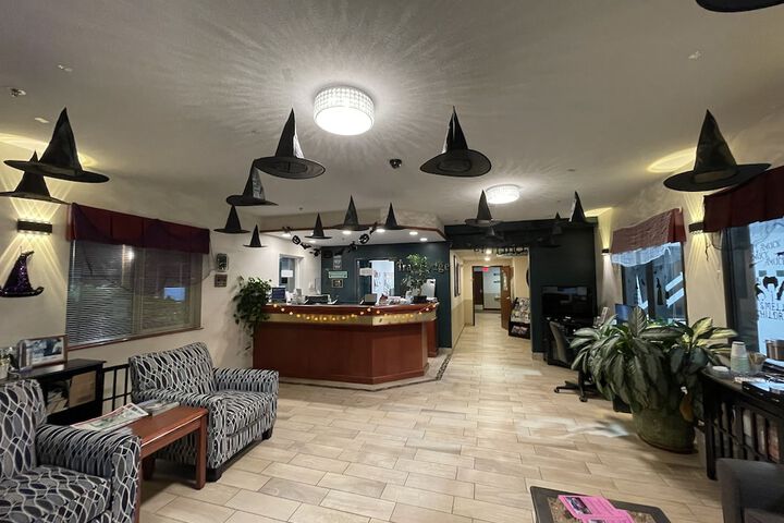 Travelodge Suites by Wyndham Newberg