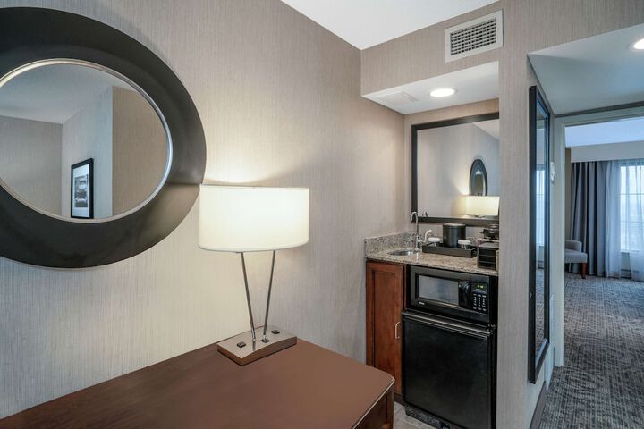 Room 10 of 32