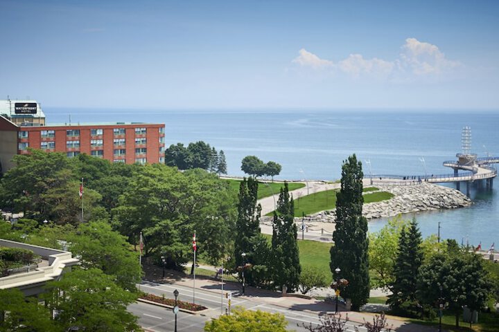 Waterfront Hotel Downtown Burlington