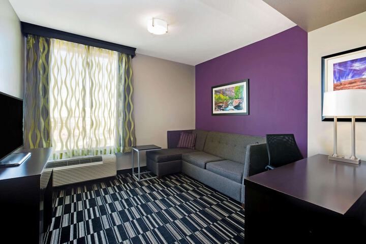 La Quinta Inn & Suites by Wyndham Cedar City