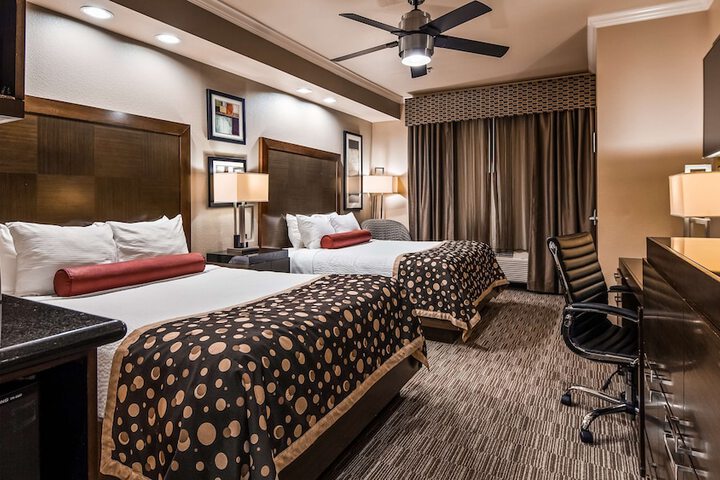 Room 34 of 42