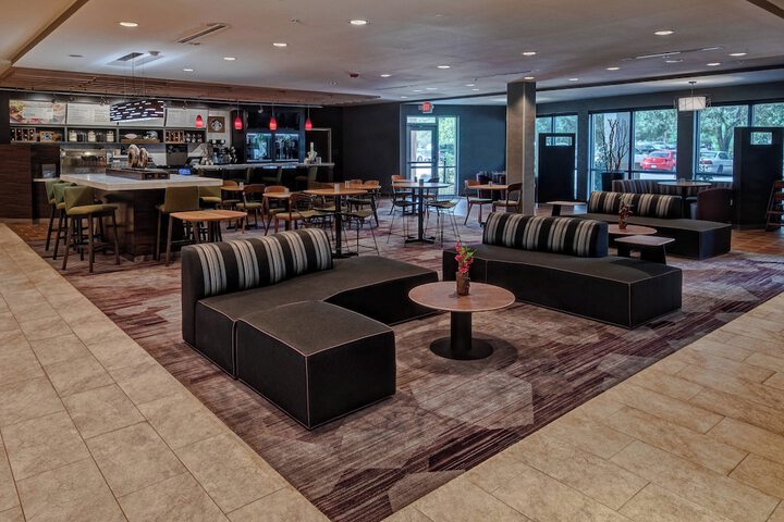 Hotel Interior 11 of 29