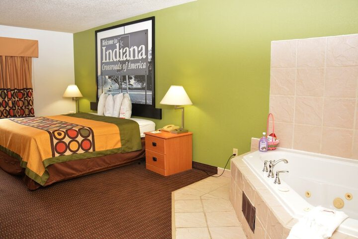 Room 18 of 23