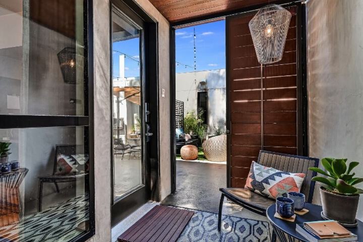 Terrace/Patio 70 of 77